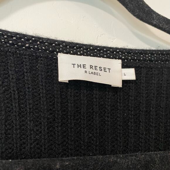 The Reset R Label Women's V Neck Sweater Pullover Black Large Belle Sleeve - Picture 7 of 9